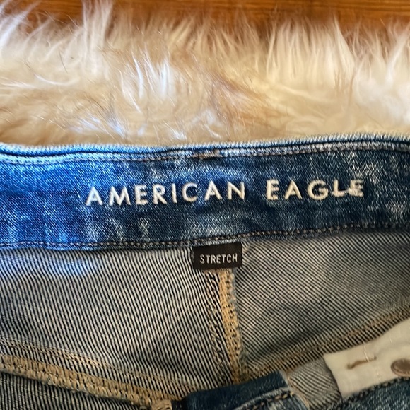 AE distressed mom jeans 4 - Picture 2 of 5